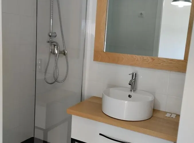 Hotel Miranda Do Douro 2*